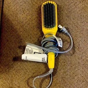 Drybar - heated straightening brush